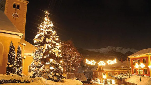 Hotel Wastlwirt - Weihnachtsbeleuchtung